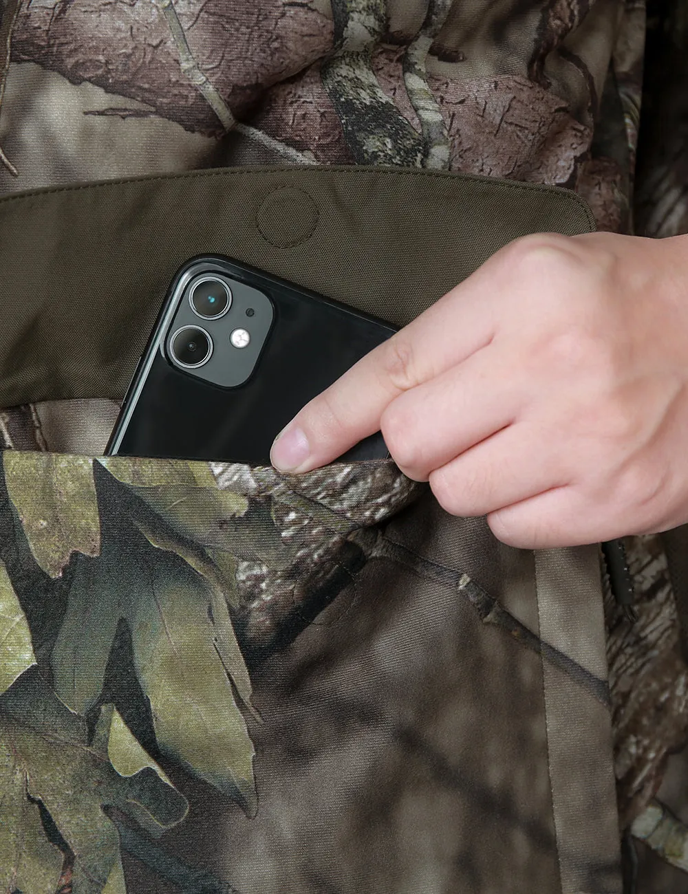 Final Sale - Men's Heated Hunting Vest - Camouflage, Mossy Oak® Country DNA